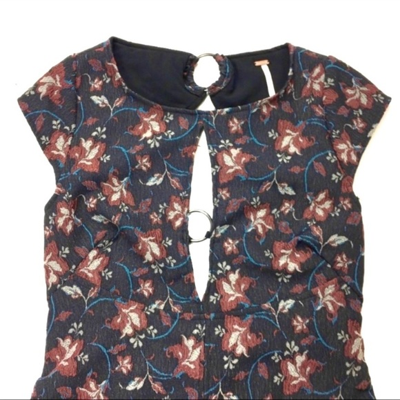 FREE People Floral Print Jacquard Cut Out Back Mini Dress In Black Size 4 - Picture 3 of 9